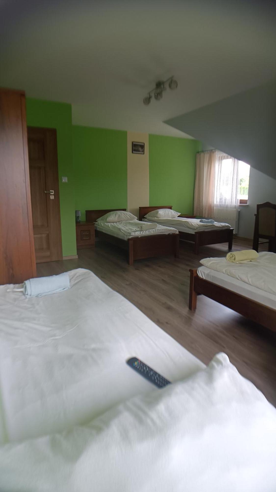 Gosciniec Na Stoku Pokoje 2,3,4 Osobowe, Cisza, Spokoj, Widok Na Stok Narciarski, Lasy, Laki Bobliwo Exterior foto
